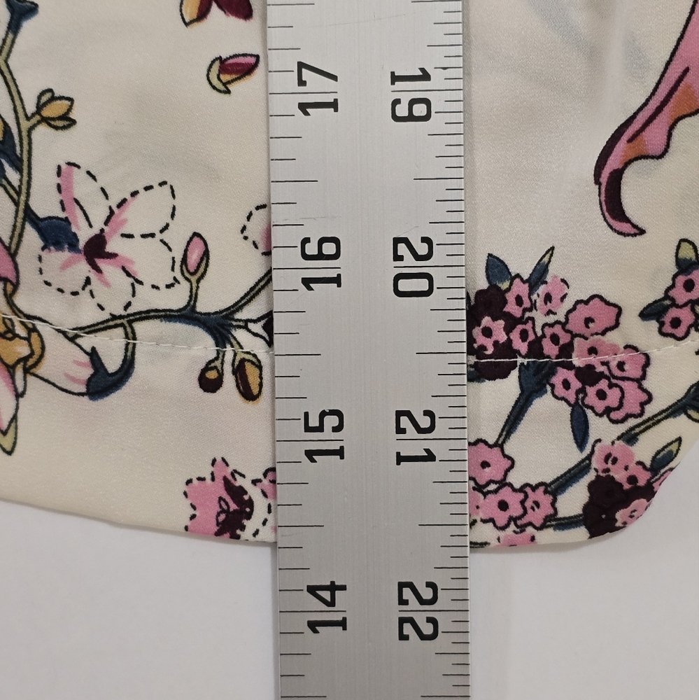Tiny Adelaide Blouse Size XL - Picture 8 of 9